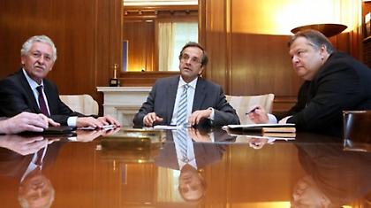 Την Τρίτη στις 3 μ.μ. σύσκεψη Σαμαρά-Βενιζέλου-Κουβέλη