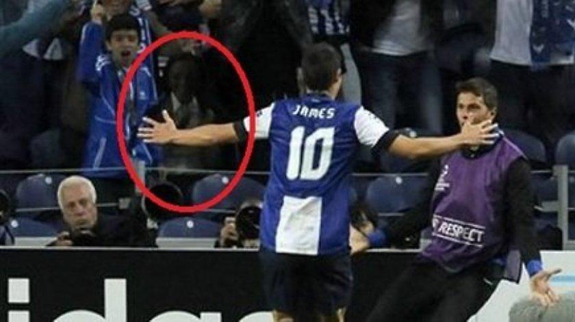 Φάντασμα στην εξέδρα! (video)