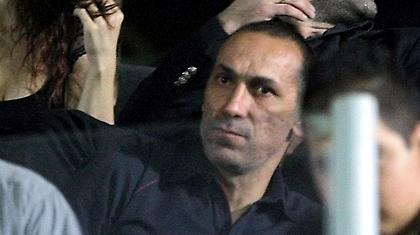 Δώνης: «Τέλος στα... δώρα»