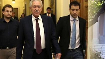 ΔΗΜΑΡ: Δεν μπλοφάρουμε, η Τρόικα να αποσύρει τα μέτρα