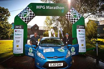 Το Ford Fiesta ECOnetic Technology ρεκόρ κατανάλωσης με 2,6 λίτρα/100 χλμ.!