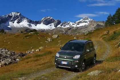 Fiat Panda σε 4 εκδόσεις on και off road