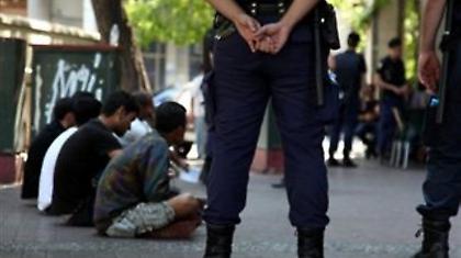 Στον Εισαγγελέα καταγγελίες μεταναστών σε βάρος αστυνομικών