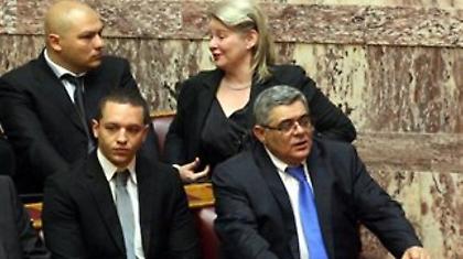 «Το ρεσιτάλ της κοροϊδίας συνεχίζεται από την εγχώρια τρόικα»