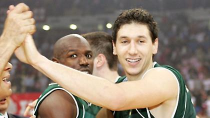 Ο «Μήτσος» έκλεψε... στο ΣΕΦ (video)