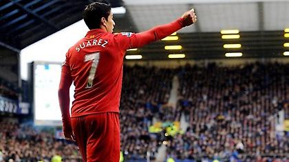 «Έβρεξε» αντικείμενα στο Λίβερπουλ