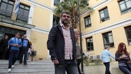 Για την Πέμπτη αναβλήθηκε η δίκη του Κώστα Βαξεβάνη