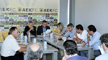 Τα λένε (και) για Βιντιάδη