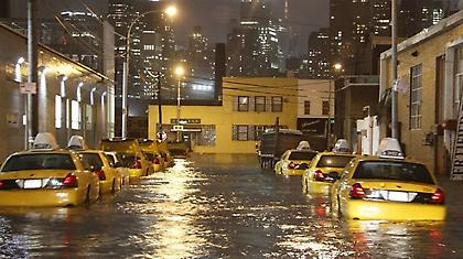 Σε κατάσταση «μέγιστης καταστροφής» η Νέα Υόρκη