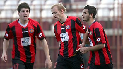 Κατεβάζουν… ρολά μέχρι νεωτέρας