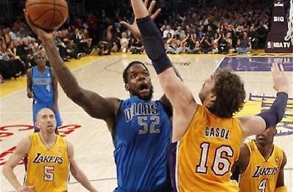 Τέλος ο Κάρι από τους Μάβερικς