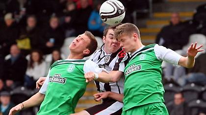 Δεν λέει να την αφήσει