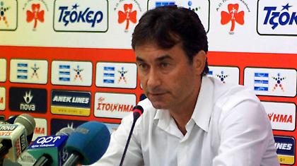 Χατζηνικολάου: «Θα… φτύσουμε αίμα για την παραμονή»