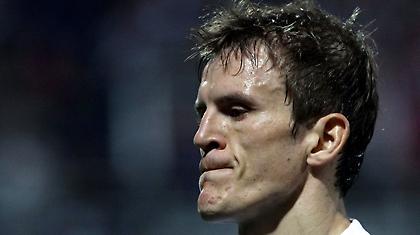 Λάζαρ: «Χίλια συγγνώμη…»