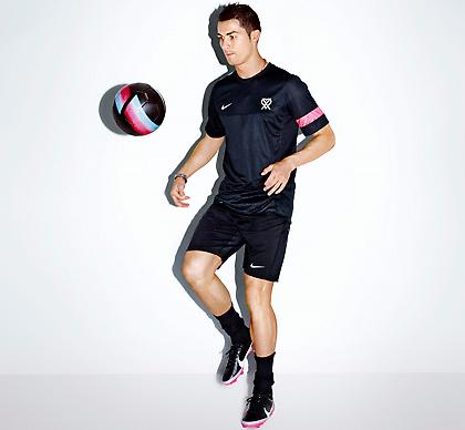 Το Nike Mercurial Vapor VIII CR είναι σχεδιασμένο για εκρηκτική ταχύτητα με εντυπωσιακό design