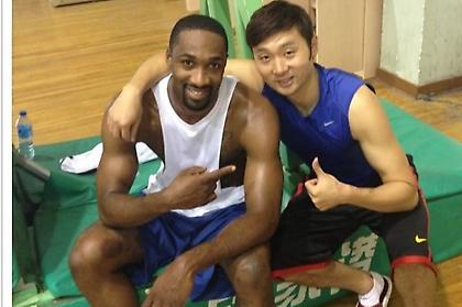 Υπογράφει στην Κίνα ο Αρίνας