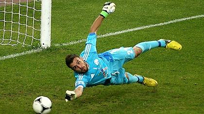 Μακάρι να γεμίζαμε Καρνέζηδες...