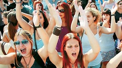 Θα γίνουμε τα σκουπίδια της Ευρώπης – Βουλευτές, σώστε την Παιδεία μας