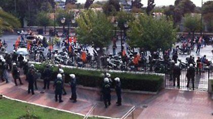 Έφοδος της ΕΛΑΣ στο υπουργείο Διοικητικής Μεταρρύθμισης