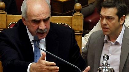 Σε ετοιμότητα η κυβέρνηση για πρόταση μομφής