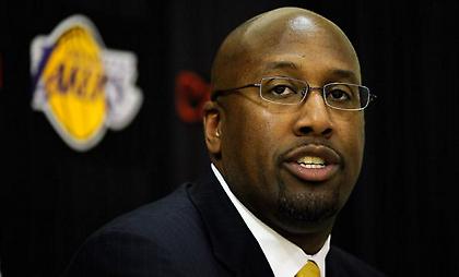 Στηρίζουν Μπράουν οι Λέικερς