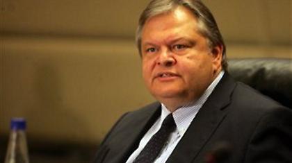 Σκληραίνει τη στάση του ο Βενιζέλος απέναντι στους «αντάρτες»