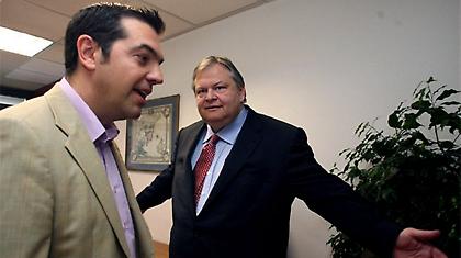 «Φωτιά» στο πολιτικό σκηνικό από τις δηλώσεις Τσίπρα