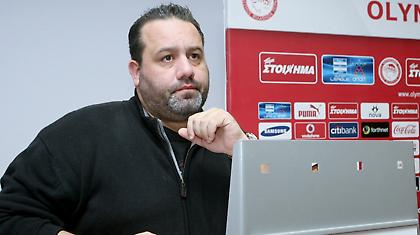 Σκληρή απάντηση Καραπαπά