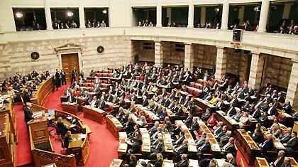 Με 167 ΝΑΙ εγκρίθηκε ο προϋπολογισμός του 2013