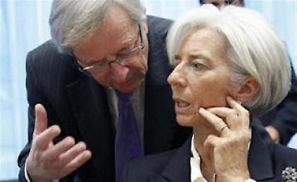 FT: Ξεκάθαρη διαφωνία ΔΝΤ - ΕΕ για το ελληνικό χρέος