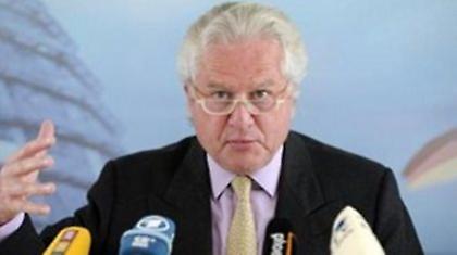 «Η έκθεση αποκαλύπτει την ουτοπία της γρήγορης διάσωσης της Ελλάδας»