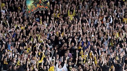 Με κόσμο η ΑΕΚ στη Βέροια