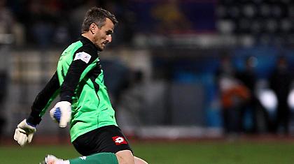 Εκτός Αναστασόπουλος, Τσουμάνης