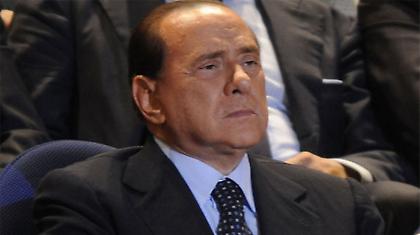 Εμψύχωσε τους παίκτες ο Μπερλουσκόνι