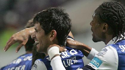 «Τριάρα» και πρόκριση για Πόρτο