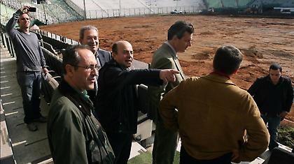 Στη Λεωφόρο Αλαφούζος-Καμίνης