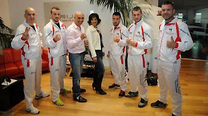 Επιστρέφουν με ψηλά το κεφάλι