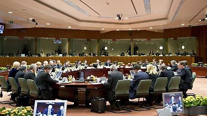 «Κοκτέιλ μέτρων» για το χρέος