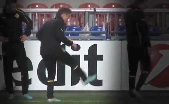 Επίδειξη τεχνικής με τσίχλα (video)