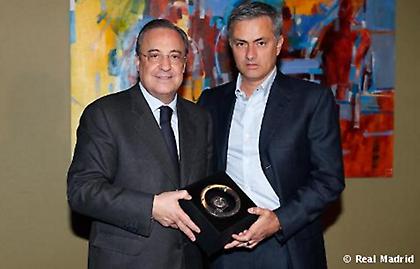 Βράβευσε Μουρίνιο η Ρεάλ