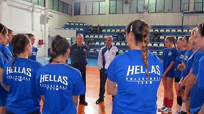 Με Δανία ξεκινά η Εθνική