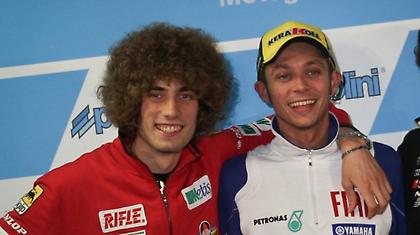 Τιμά τον Σιμοντσέλι ο Ρόσι