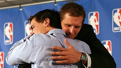 Κιούμπαν: «Θα ανανεώνω με τον Νοβίτσκι μέχρι τα… 73»