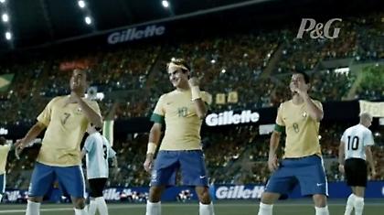 Ο Φέντερερ καρφώνει και σουτάρει (video)