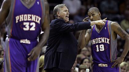 Θέλουν Μπελ οι Λέικερς