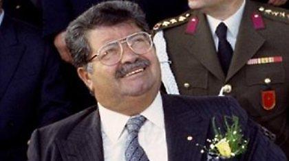 Με τέσσερις διαφορετικές ουσίες δηλητηριάστηκε ο Οζάλ