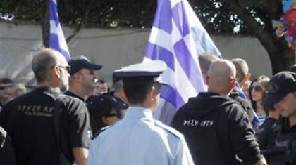 Ένταση στη Γλυφάδα μεταξύ κατοίκων και μελών της Χρυσής Αυγής