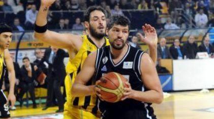 Πρώτος στην πόλη με Λάζο