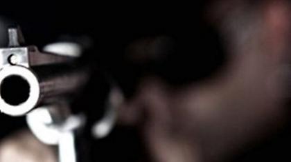 Ένοπλη ληστεία στο δρόμο με θύματα οδηγό και συνοδηγό αυτοκινήτου