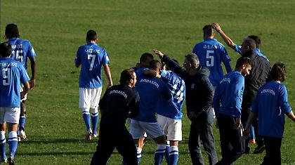Και σιγά μην αφήσει την κορυφή!